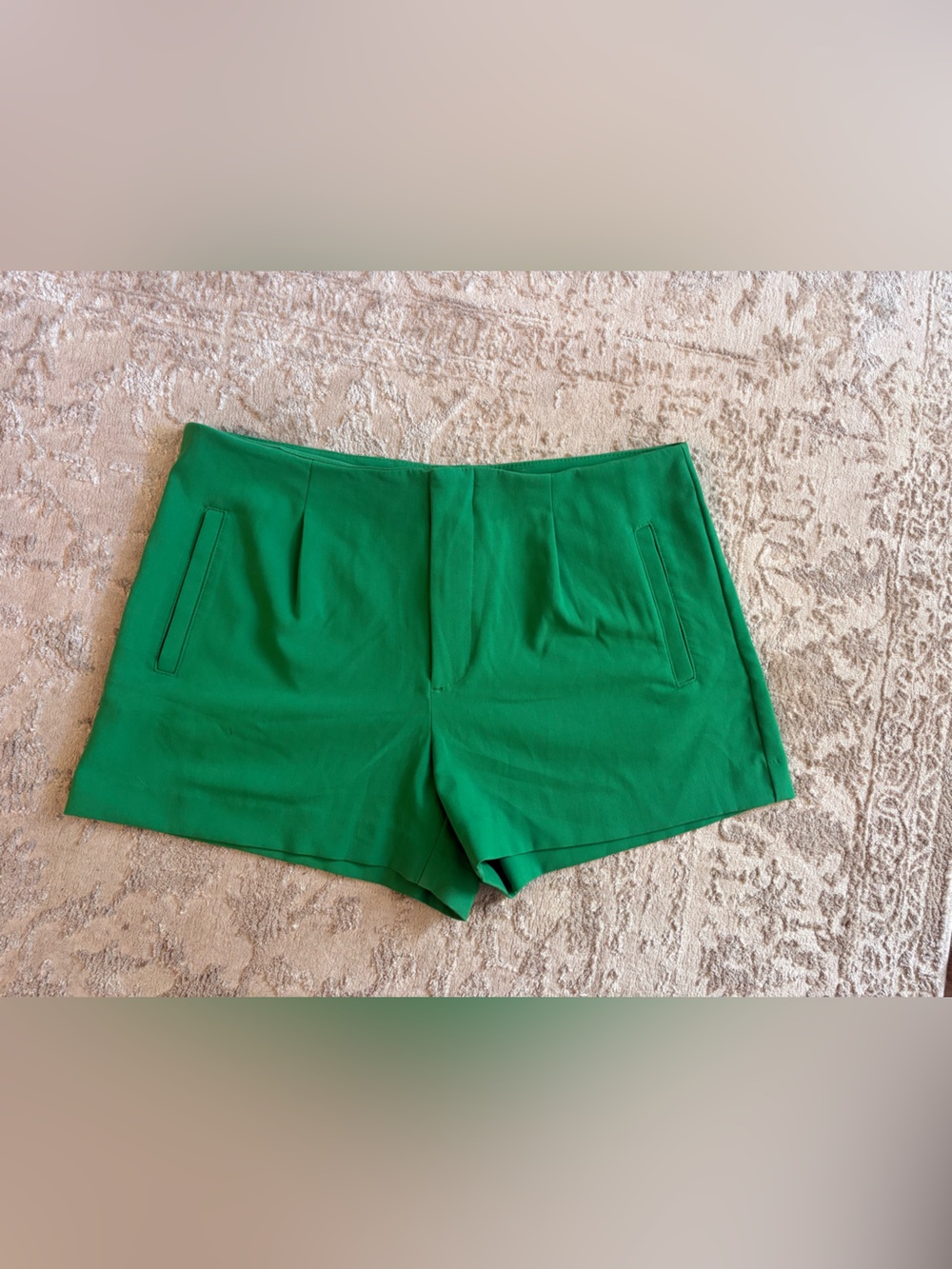 a new day Green Women's stretch tailored Shorts 4 inch inseam